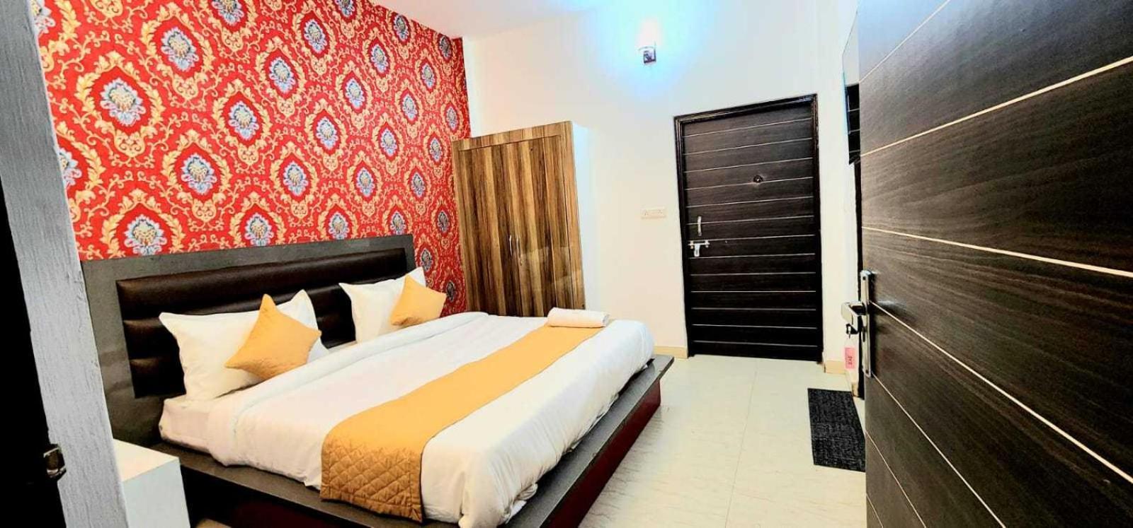 Hotel O Cloud New Delhi Bagian luar foto