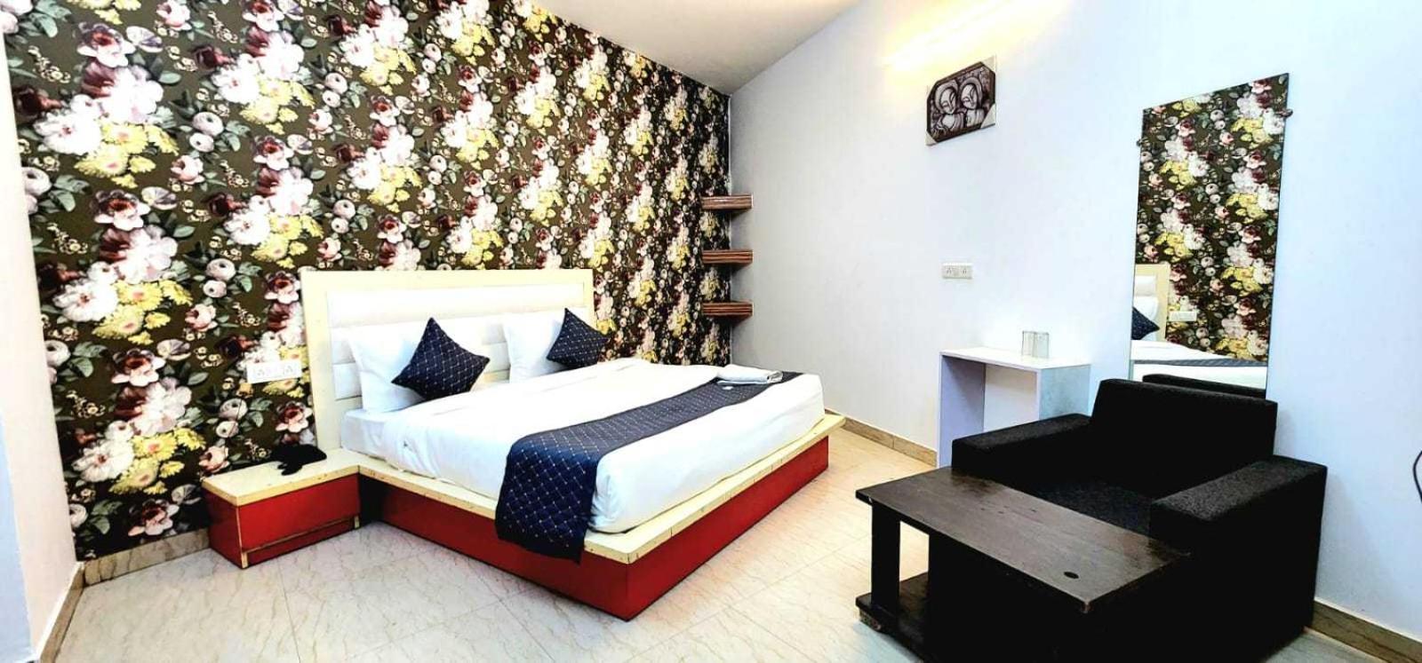 Hotel O Cloud New Delhi Bagian luar foto